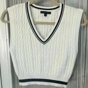 HAUTE MONDE Blk & white cropped cable knit sweater vest S tennis prep preppy